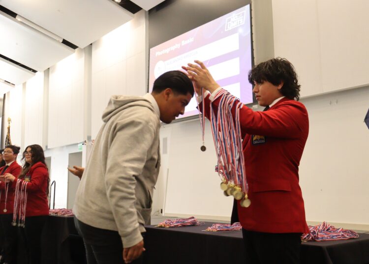 Estudiantes de YUHSD destacan en competencia regional de SkillsUSA