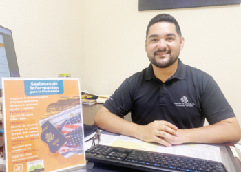 Chicanos Por La Causa ofrece  consultas de ciudadanía gratuitas