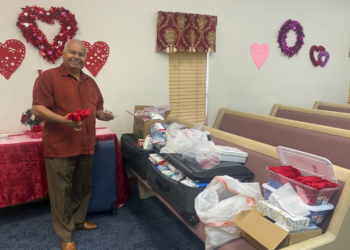 Pastor Manuel Castro lleva esperanza y ayuda humanitaria a Cuba