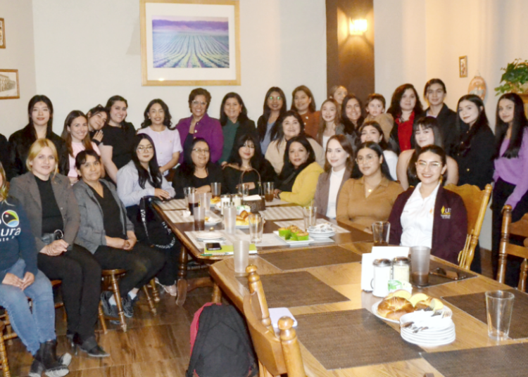 “Mujeres Jóvenes: Agentes del Cambio” — Un espacio de inspiración y reflexión