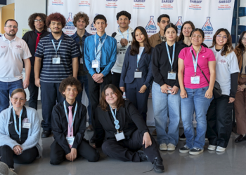 Estudiantes de YUHSD  ganan premios en SARSEF