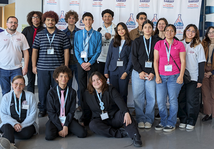 Estudiantes de YUHSD  ganan premios en SARSEF