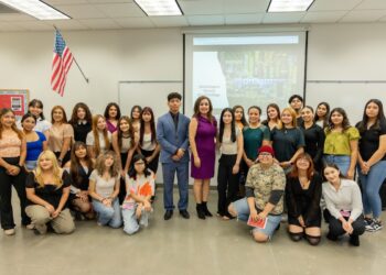 Séptima Expo Multilingüe