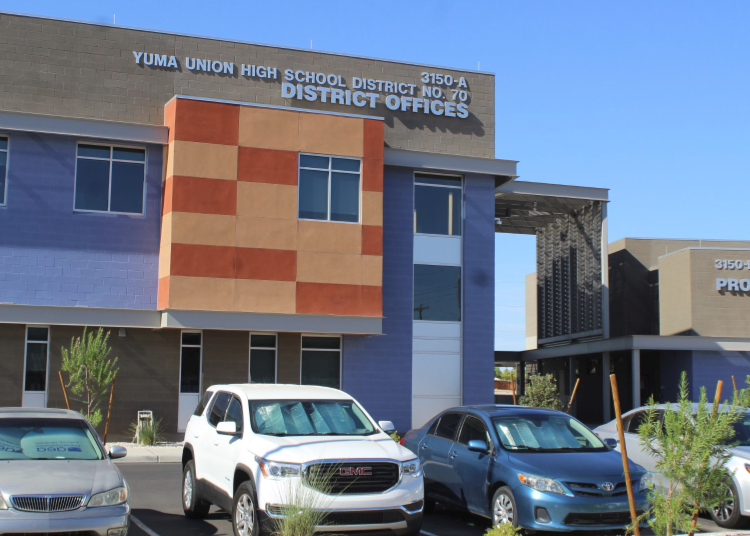 Junta de Gobierno de YUHSD  aprueba aumentos salariales