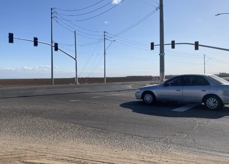 Aprueban contratos  para mejoras viales  en intersecciones  de la calle County 22