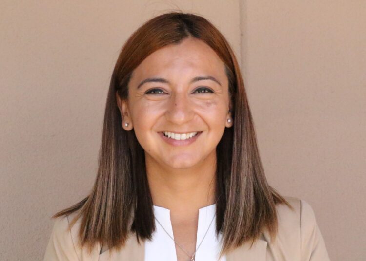 Subdirectora de Cibola nombrada Administradora del Año por SOSAZ