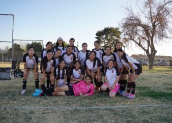 Equipo femenil de HPA lidera su división  y apunta al título estatal de futbol soccer