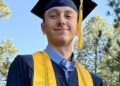 Estudiante de último año de Cibola se graduó con licenciatura de NAU