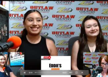 Estudiantes graduadas de HPA  presentan su proyecto