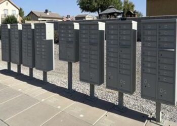 Instalarán buzones múltiples en tres vecindarios de  Somerton para mejorar acceso al servicio postal