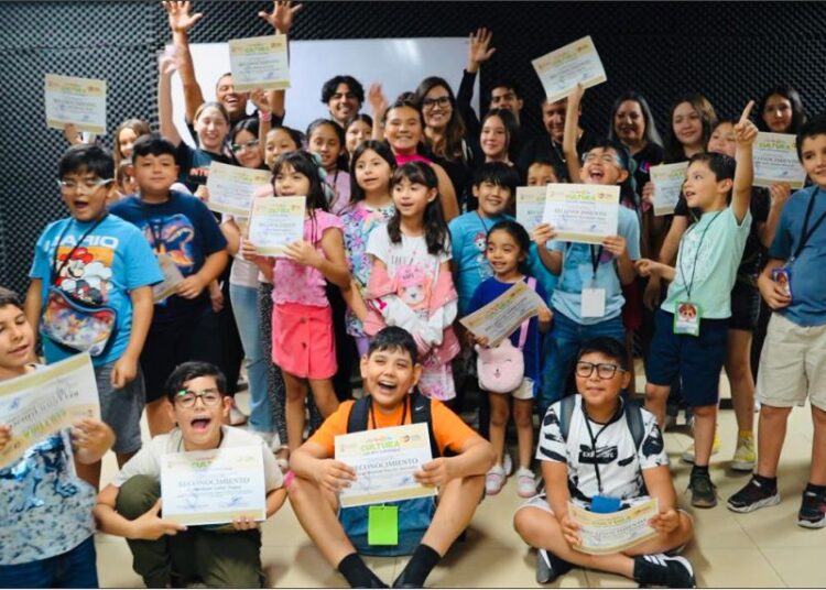 Concluyen cursos de cultura