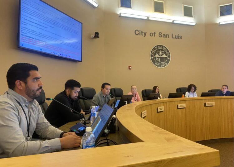 Rechazan demanda contra iniciativa